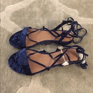 Flat blue velvet wrap sandals